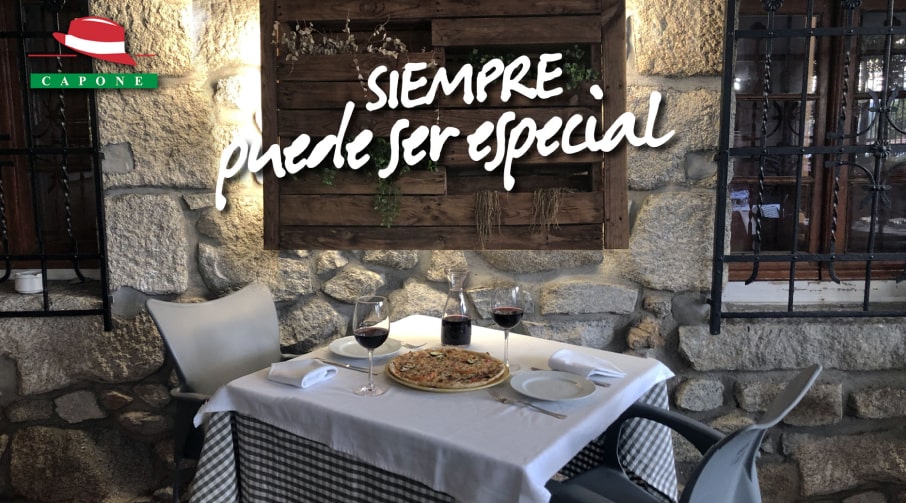 Mesa romántica en Capone